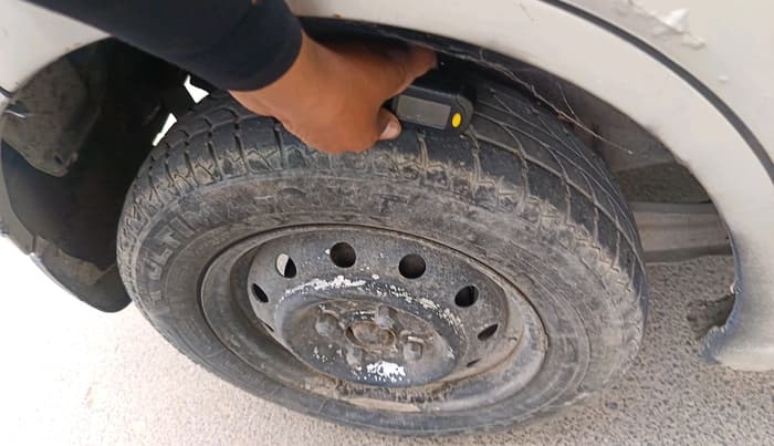 2012 Maruti Wagon R 1.0 LXI, CNG, Manual, 31,068 km, tyre