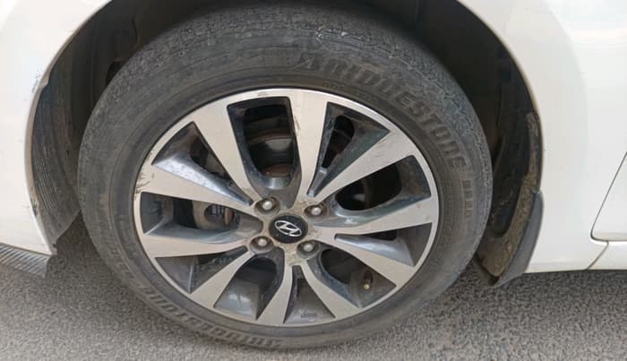 2015 Hyundai Verna FLUIDIC 4S 1.6 VTVT S(O), Petrol, Manual, 56,220 km, tyre