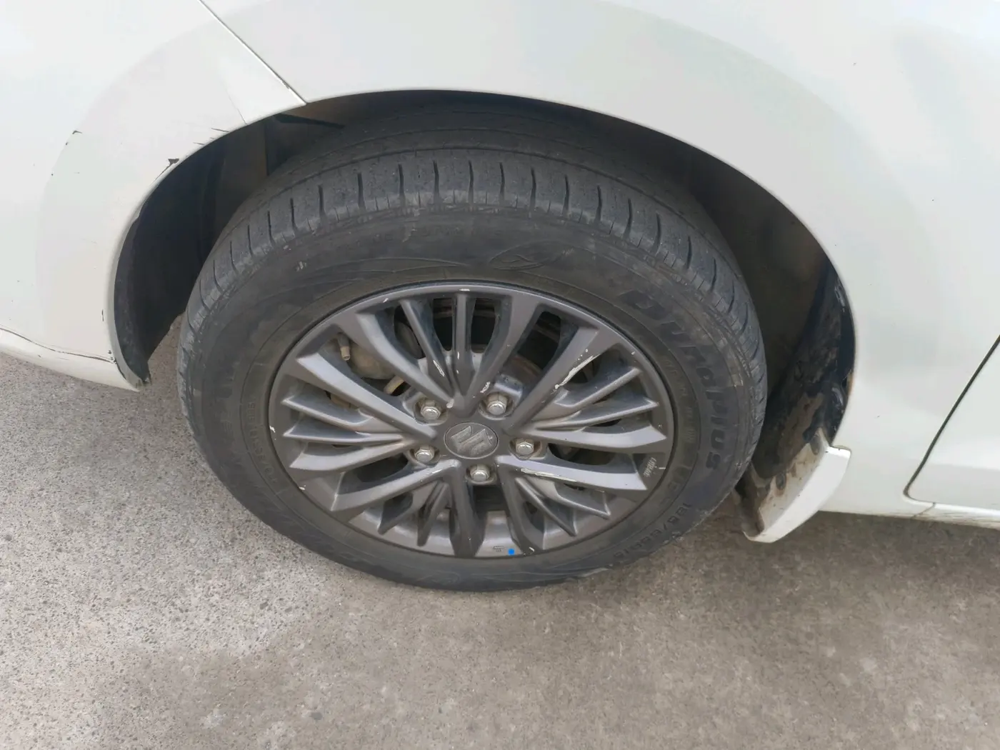 2021 Maruti Ertiga ZXI AT SHVS, Petrol, Automatic, 90,617 km, tyre