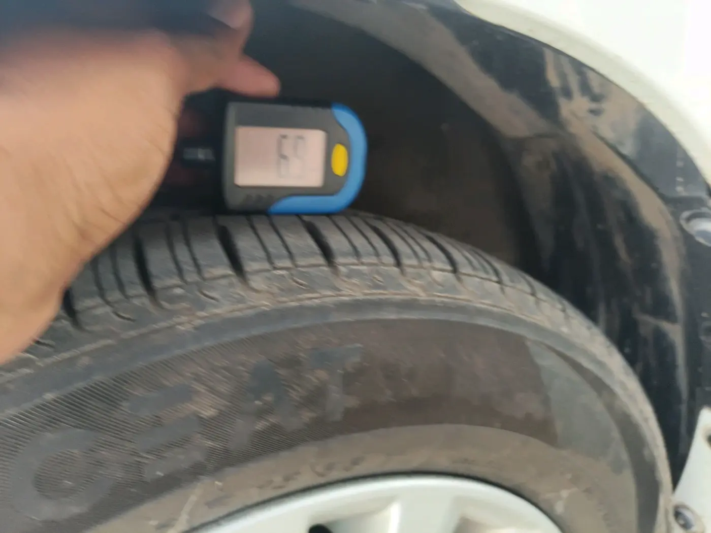2016 Maruti Ciaz ZXI, Petrol, Manual, 51,077 km, tyre