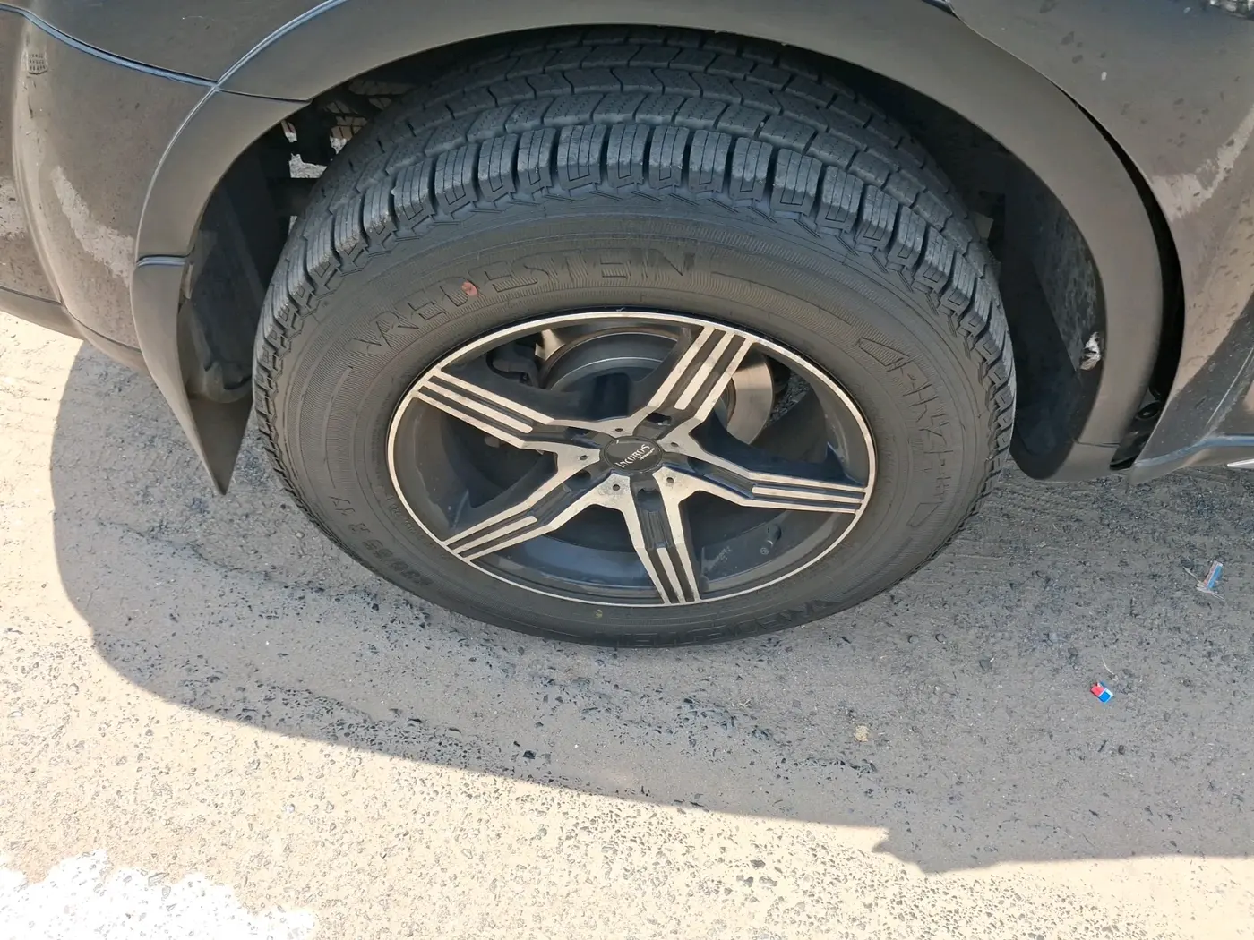 2019 Mahindra XUV500 W7, Diesel, Manual, 99,083 km, tyre