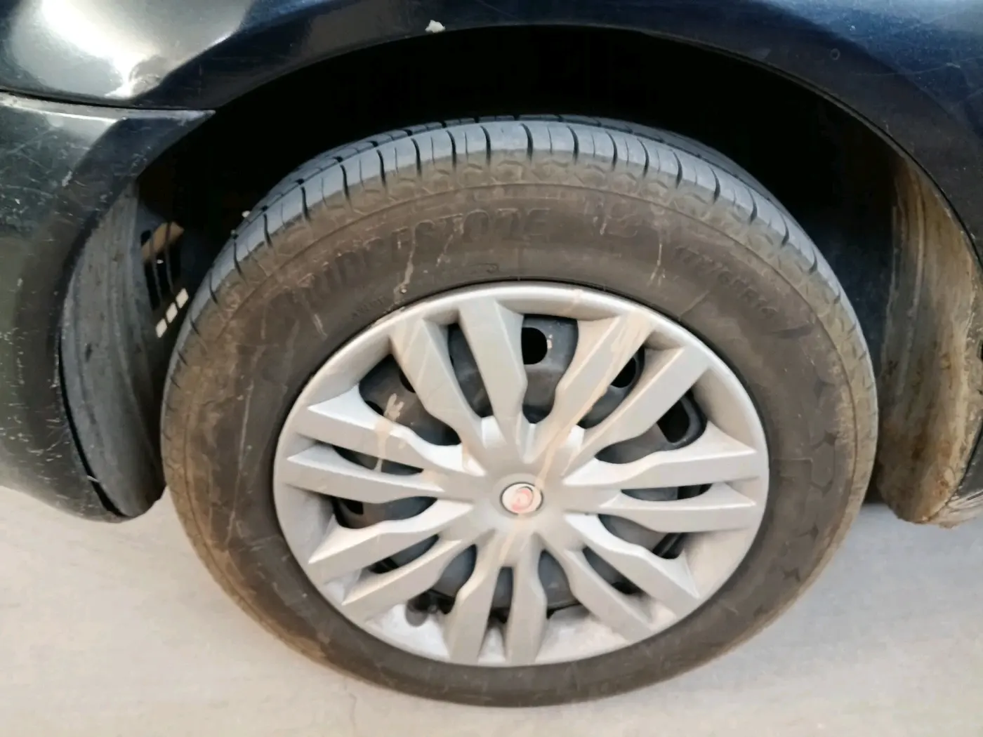 2010 Ford Fiesta ZXI 1.4 DIESEL, Diesel, Manual, 1,53,205 km, tyre