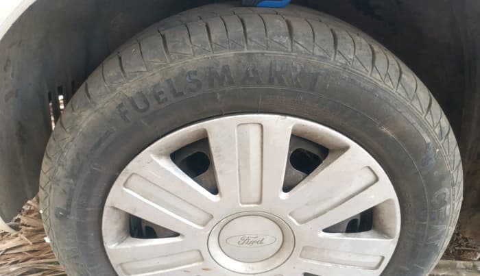 2011 Ford Figo EXI 1.4 DIESEL, Diesel, Manual, 1,19,583 km, tyre