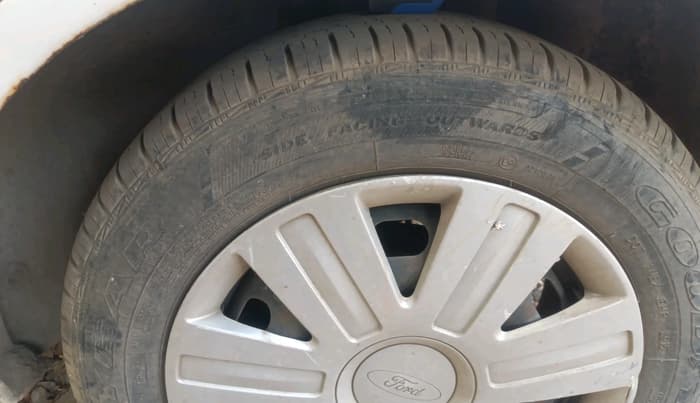 2011 Ford Figo EXI 1.4 DIESEL, Diesel, Manual, 1,19,583 km, tyre