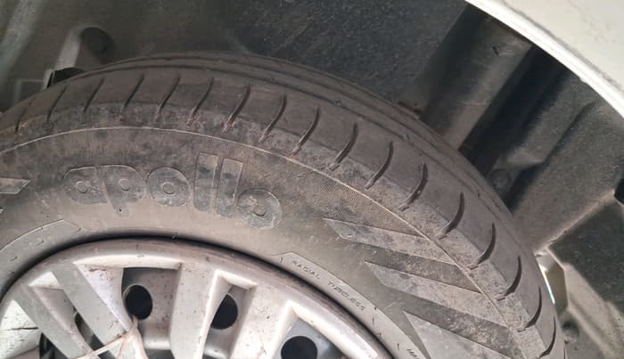 2022 Maruti Swift Dzire TOUR S-CNG (O), CNG, Manual, 40,093 km, tyre