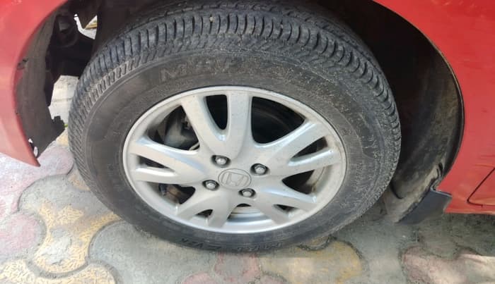 2012 Honda Brio V MT, Petrol, Manual, 84,164 km, tyre