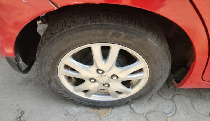 2012 Honda Brio V MT, Petrol, Manual, 84,164 km, tyre