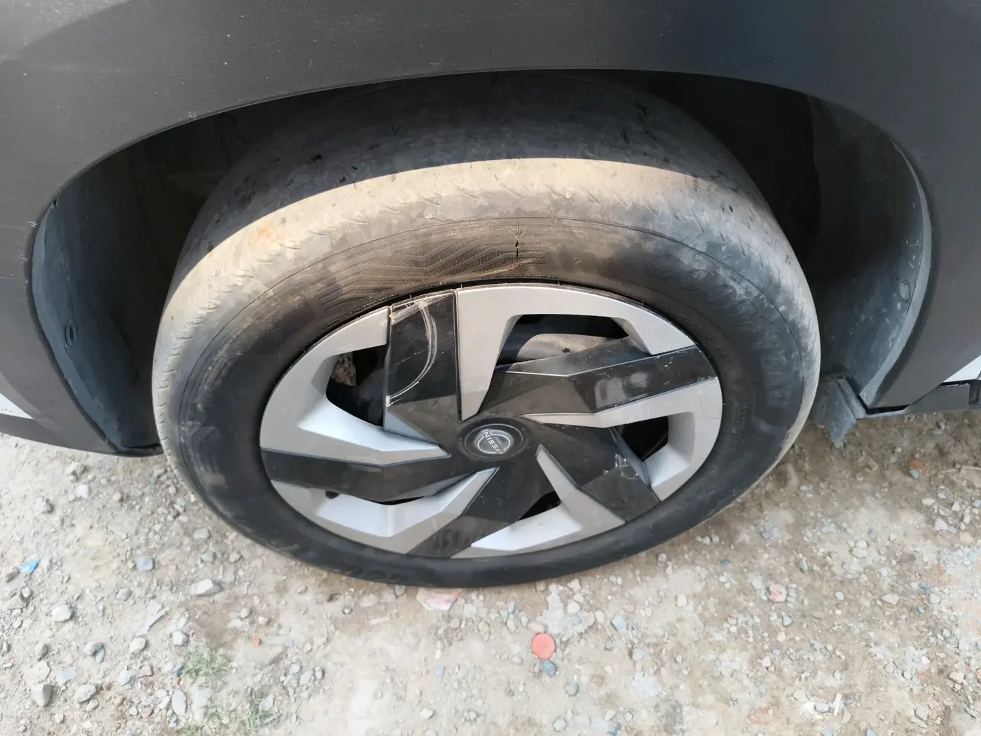 2021 Nissan MAGNITE XL, Petrol, Manual, 80,502 km, tyre