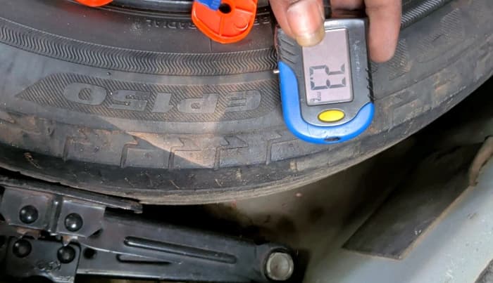 2018 Tata NEXON XZ PLUS PETROL, Petrol, Manual, 75,494 km, tyre