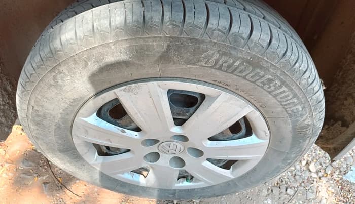 2012 Volkswagen Polo TRENDLINE 1.2L PETROL, Petrol, Manual, 1,05,789 km, tyre