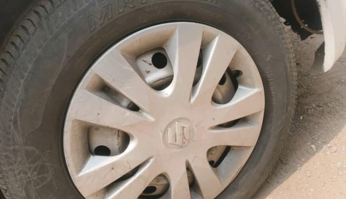 2015 Maruti Swift Dzire TOUR DIESEL, Diesel, Manual, 1,22,474 km, tyre