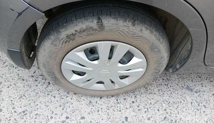 2012 Maruti Swift Dzire VXI, Petrol, Manual, 55,730 km, tyre