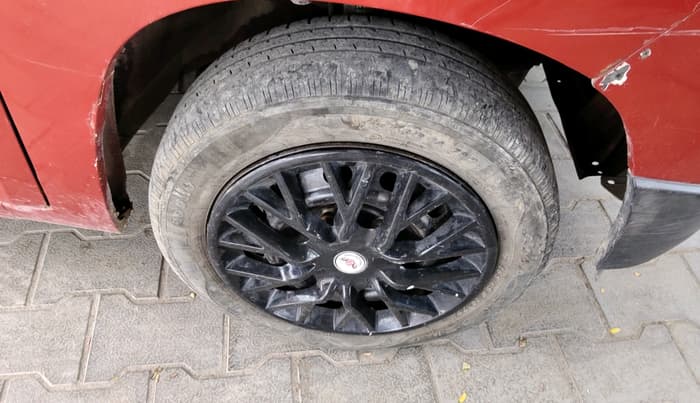 2016 Mahindra Kuv100 K2 PLUS D 6 STR, Diesel, Manual, 84,378 km, tyre