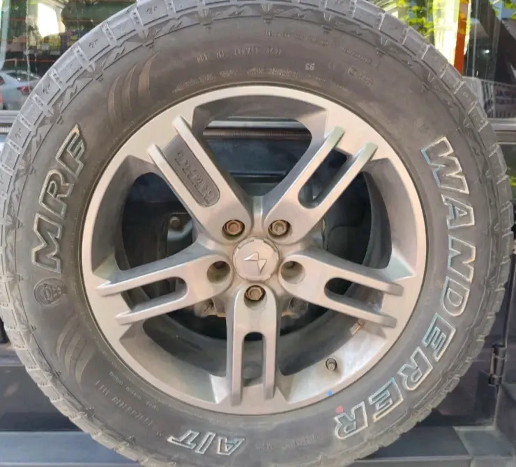 2022 Mahindra Thar LX HARD TOP 4WD MT, Diesel, Manual, 55,612 km, tyre