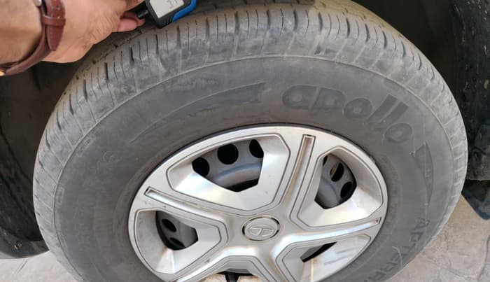 2021 Tata Harrier XM 2.0L KRYOTEC, Diesel, Manual, 41,289 km, tyre