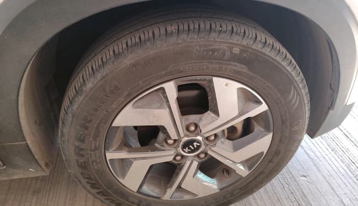 2020 KIA SONET HTX PLUS 1.0 IMT, Petrol, Manual, 46,870 km, tyre