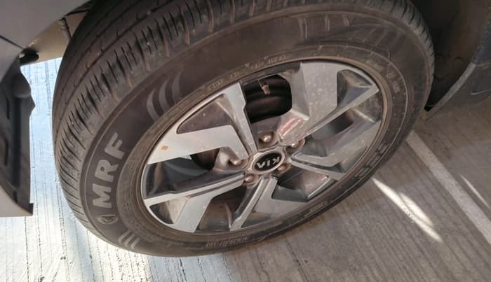 2020 KIA SONET HTX PLUS 1.0 IMT, Petrol, Manual, 46,870 km, tyre