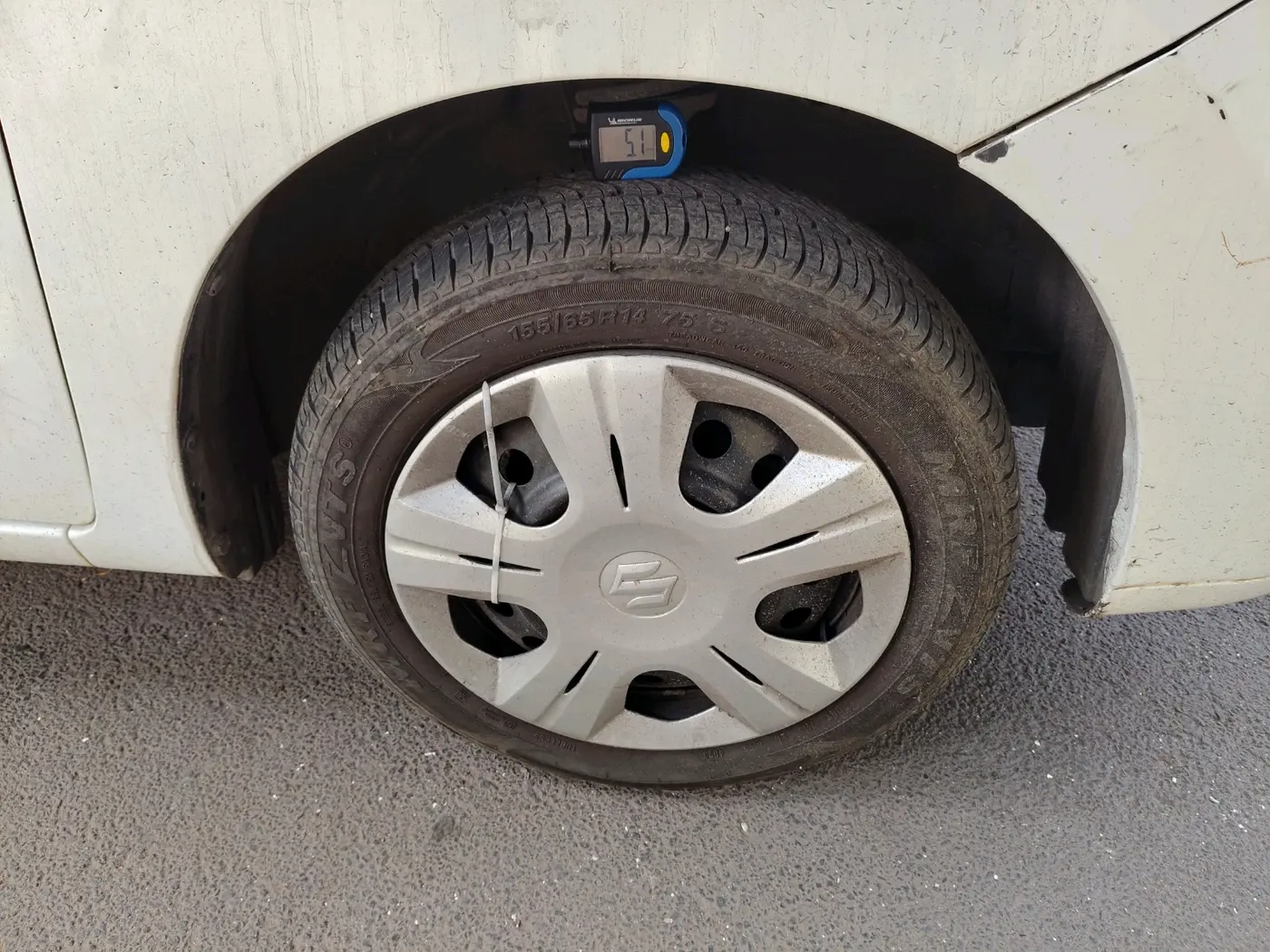 2012 Maruti Wagon R 1.0 VXI, Petrol, Manual, 74,910 km, tyre