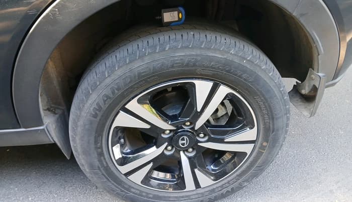2023 Tata NEXON EV XZ PLUS LUX, Electric, Automatic, 33,970 km, tyre