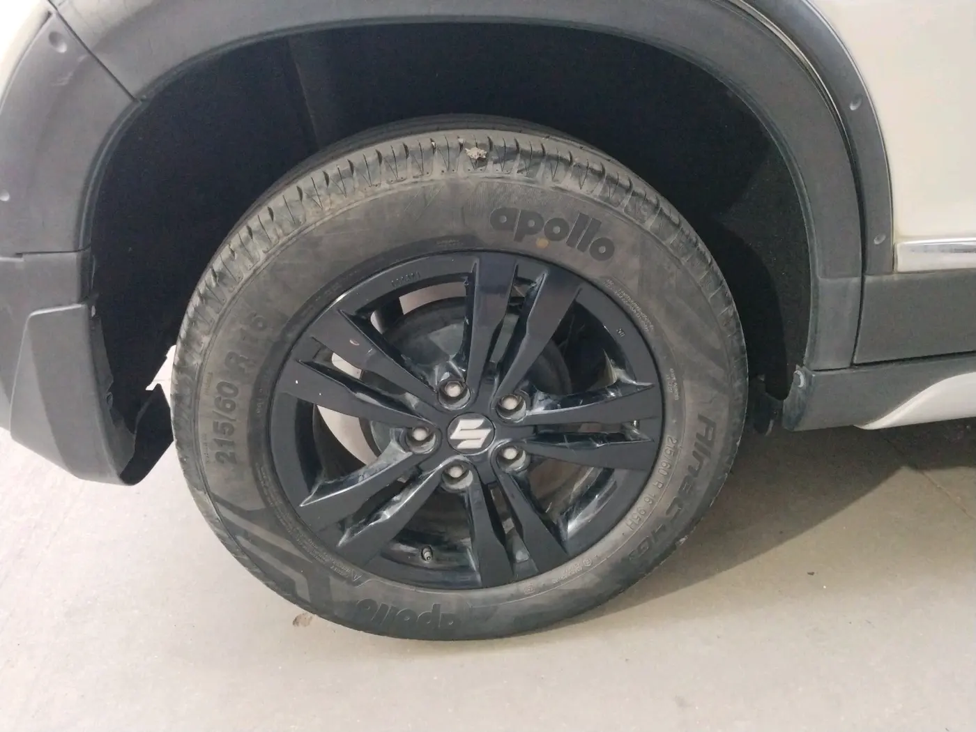 2018 Maruti Vitara Brezza ZDI PLUS AMT, Diesel, Automatic, 37,073 km, tyre