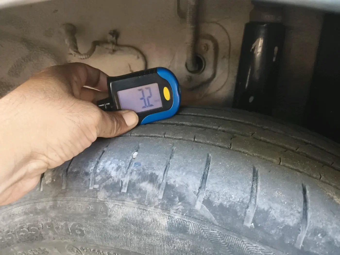 2023 Tata ALTROZ XZ CNG, CNG, Manual, 68,324 km, tyre