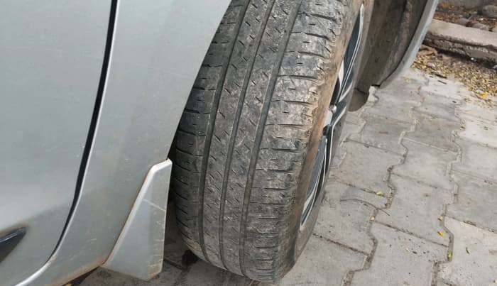 2024 Maruti Ertiga ZXI (O) CNG, CNG, Manual, 43,167 km, tyre