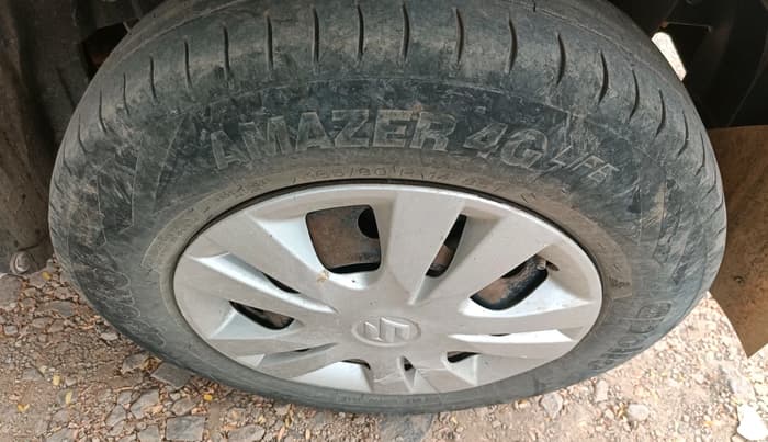 2015 Maruti Swift VDI, Diesel, Manual, 86,477 km, tyre