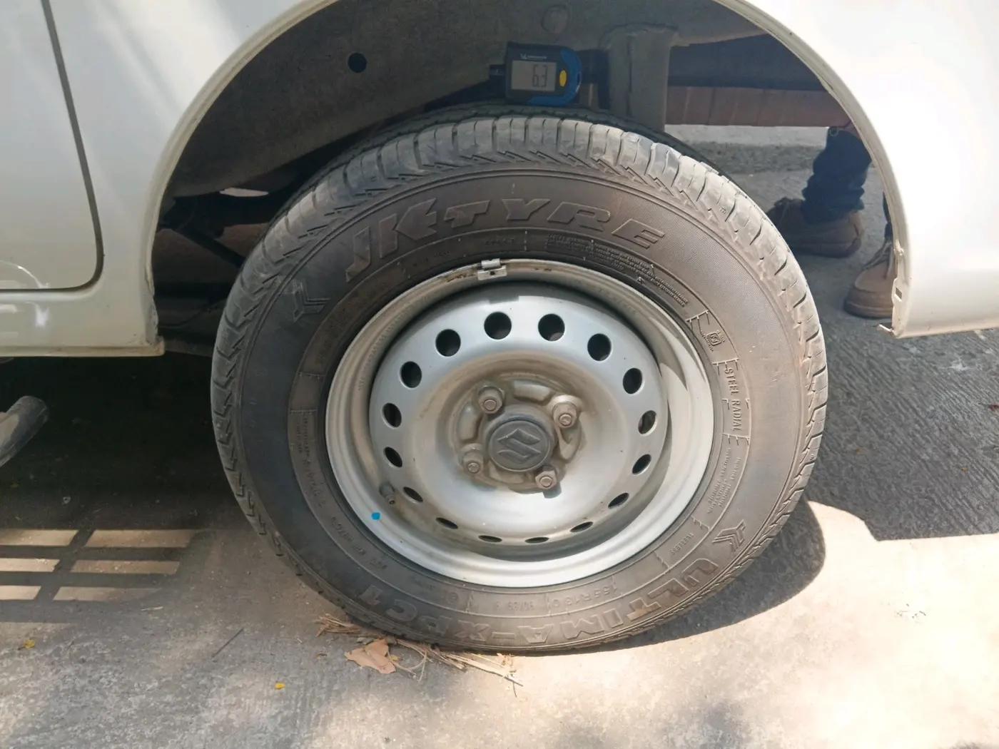 2024 Maruti Eeco 5 STR AC CNG, CNG, Manual, 12,629 km, tyre