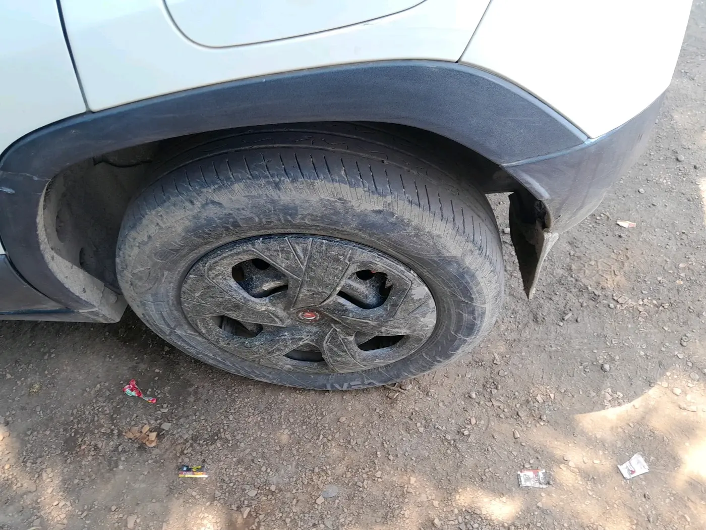 2024 Tata PUNCH ADVENTURE RHYTHM CNG MT, CNG, Manual, 84,444 km, tyre