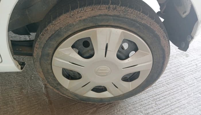 2015 Maruti Wagon R 1.0 VXI, Petrol, Manual, 30,704 km, tyre