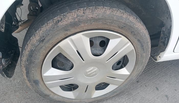 2015 Maruti Wagon R 1.0 VXI, Petrol, Manual, 30,704 km, tyre