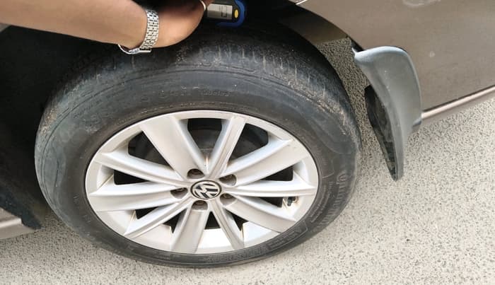2016 Volkswagen Vento HIGHLINE DIESEL 1.5, Diesel, Manual, 84,940 km, tyre