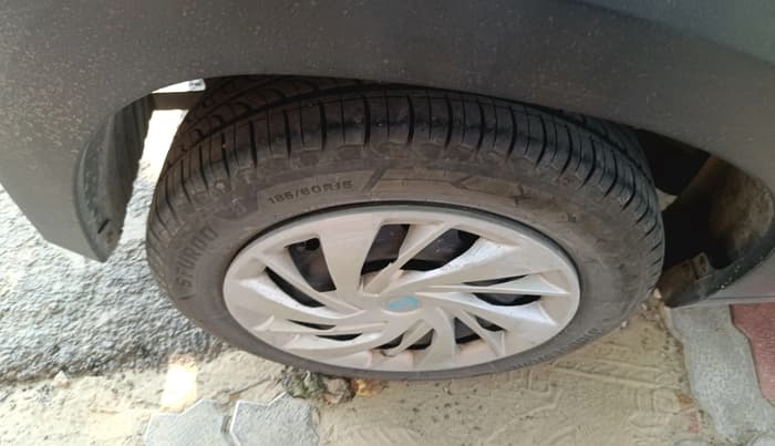 2018 Mahindra KUV 100 NXT K6+ D 6 STR, Diesel, Manual, 2,05,524 km, tyre