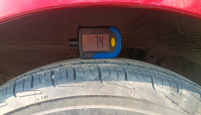 2011 Hyundai Eon D-LITE, Petrol, Manual, 22,247 km, tyre