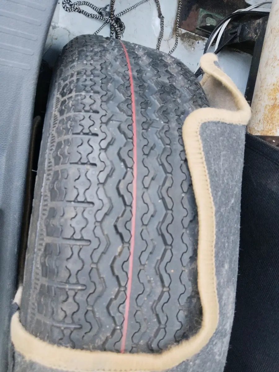 2021 Renault Kiger RXT MT, CNG, Manual, 20,200 km, tyre