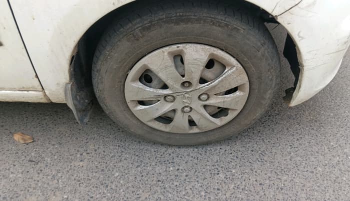 2011 Hyundai i10 MAGNA 1.2, Petrol, Manual, 43,208 km, tyre