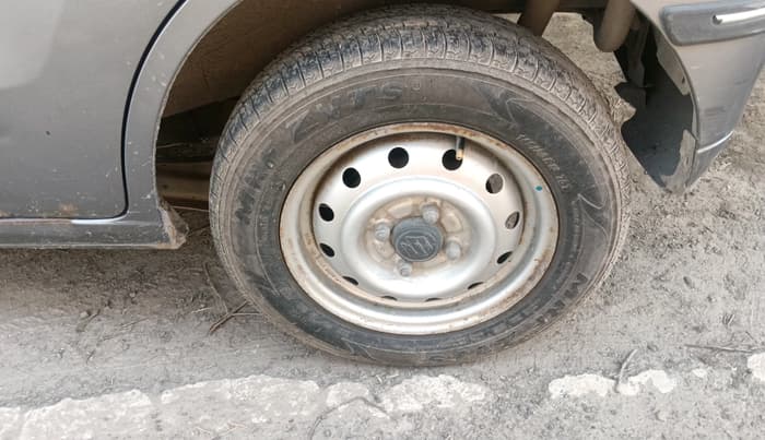 2011 Maruti Wagon R 1.0 LXI, Petrol, Manual, 37,026 km, tyre