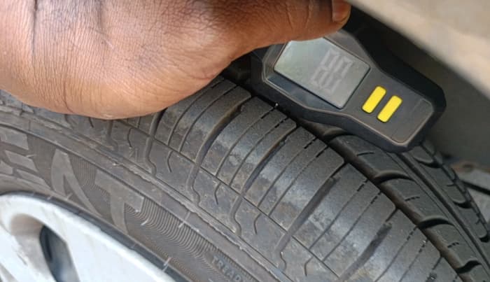 2014 Maruti Ritz VXI, Petrol, Manual, 33,137 km, tyre
