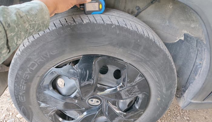 2024 Tata PUNCH PURE MT CNG, CNG, Manual, 56,650 km, tyre