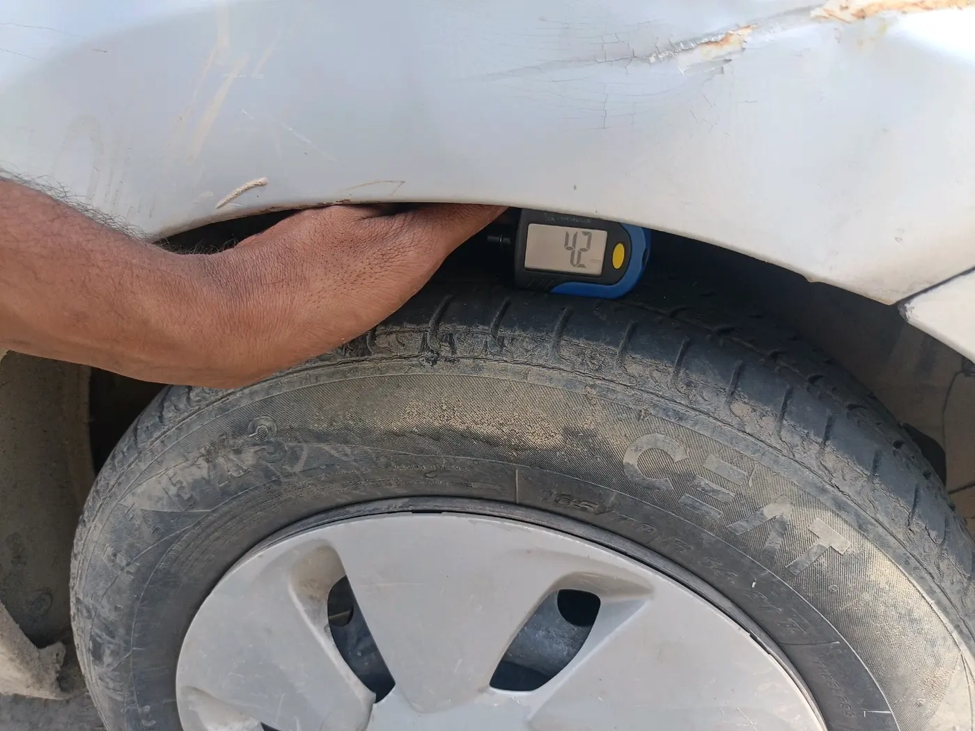 2015 Maruti Celerio ZXI, CNG, Manual, 86,593 km, tyre