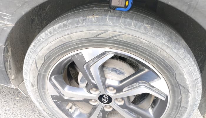 2019 Hyundai Creta SX (O) 1.6 PETROL, Petrol, Manual, 81,657 km, tyre