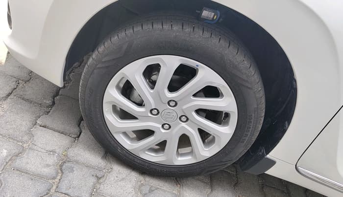 2025 Maruti Baleno ZETA PETROL 1.2, Petrol, Manual, 8,323 km, tyre