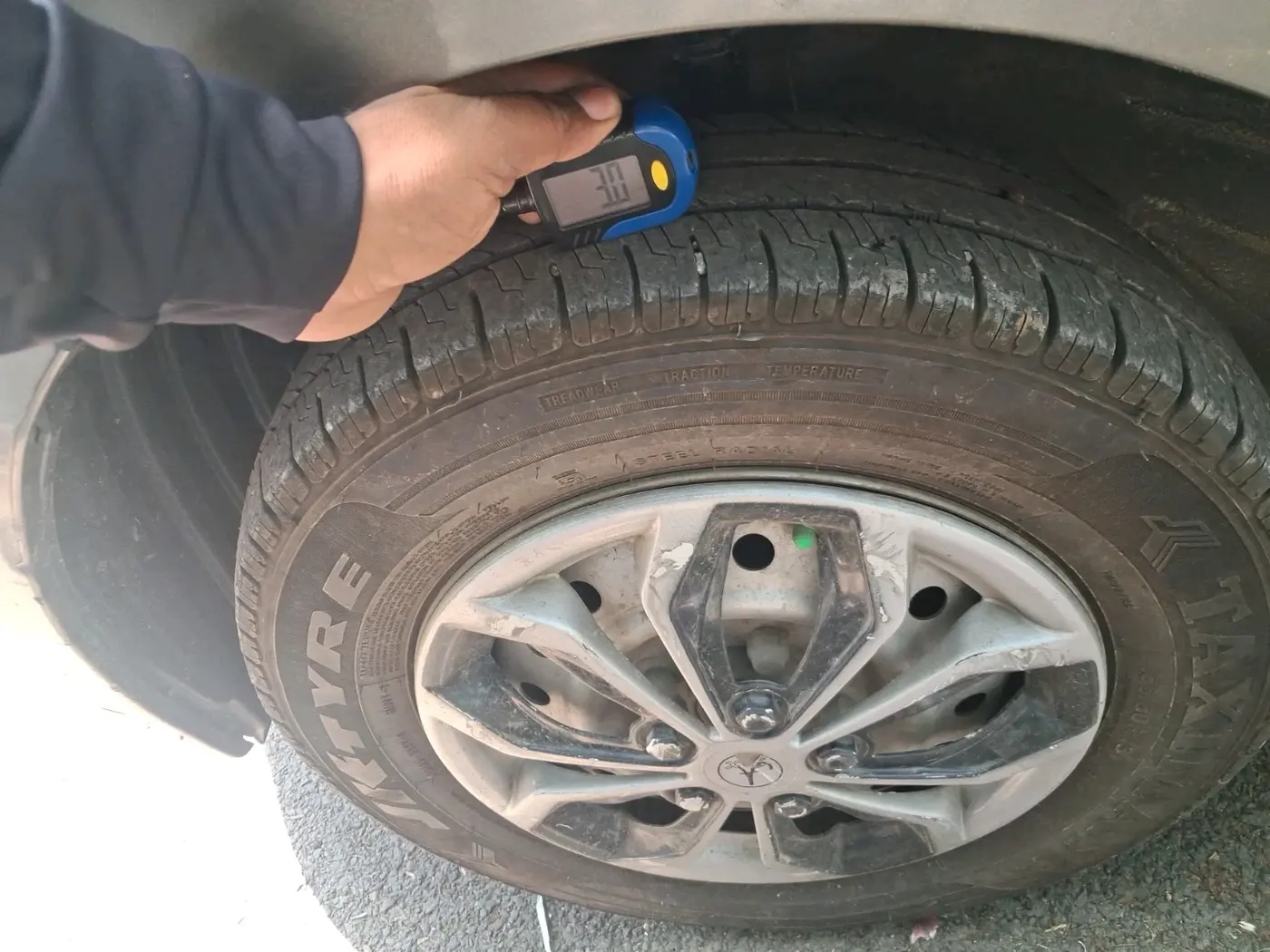 2019 Maruti New Wagon-R LXI 1.0, CNG, Manual, 88,349 km, tyre