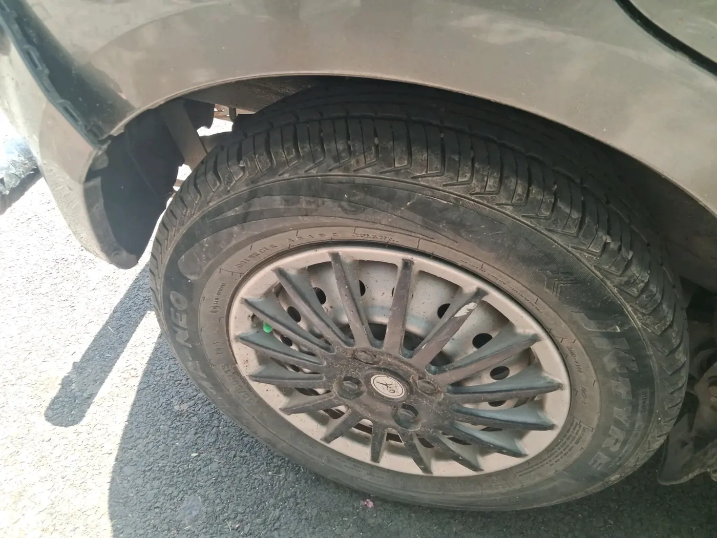 2019 Maruti New Wagon-R LXI 1.0, CNG, Manual, 88,349 km, tyre