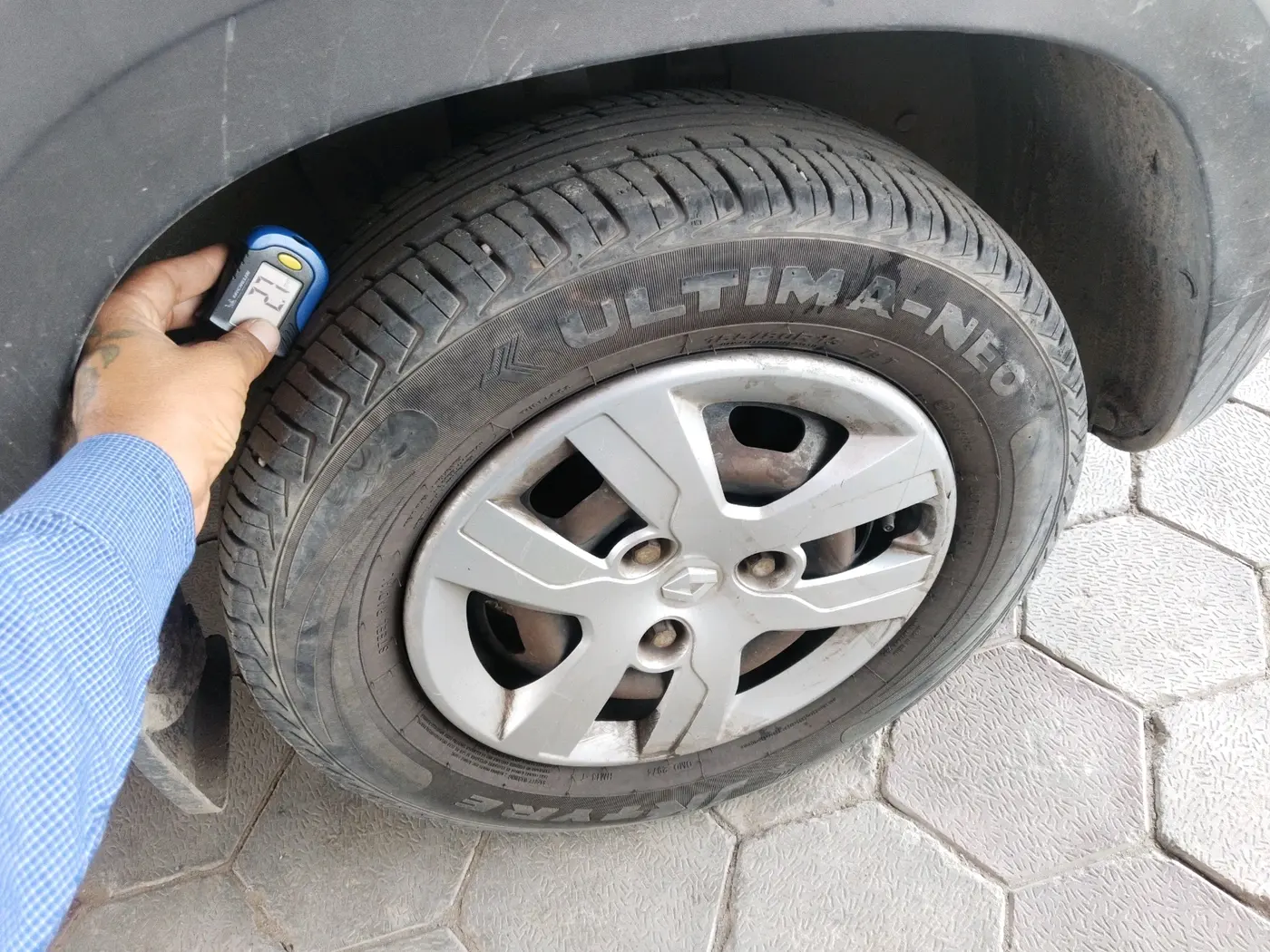 2016 Renault Kwid RXT 0.8, Petrol, Manual, 95,001 km, tyre
