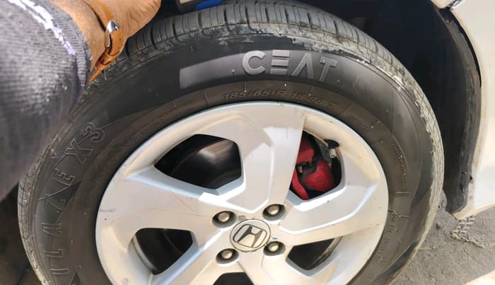 2016 Honda City 1.5L I-VTEC VX CVT, CNG, Automatic, 1,53,402 km, tyre