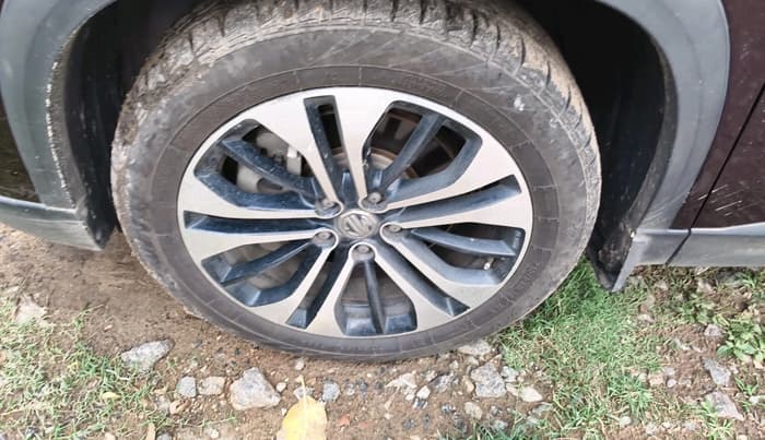 2021 MG HECTOR SHARP 2.0 DIESEL, Diesel, Manual, 67,420 km, tyre