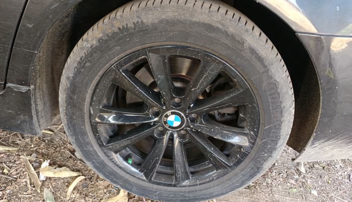 2010 BMW 5 Series 525D, Diesel, Automatic, 1,75,570 km, tyre