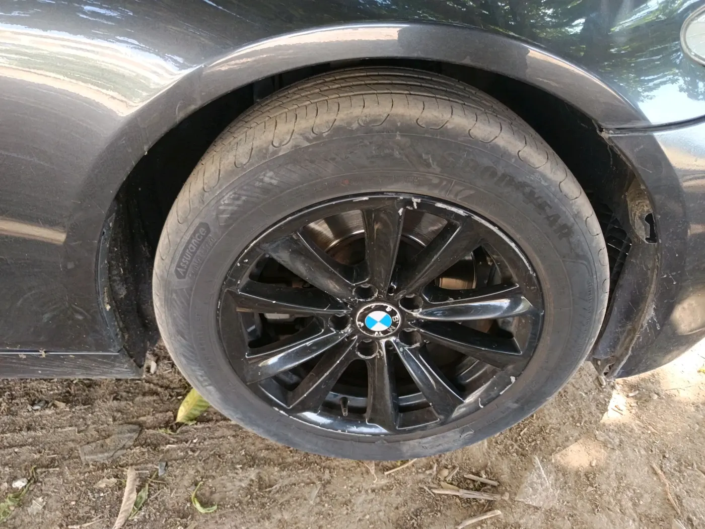 2010 BMW 5 Series 525D, Diesel, Automatic, 1,75,570 km, tyre