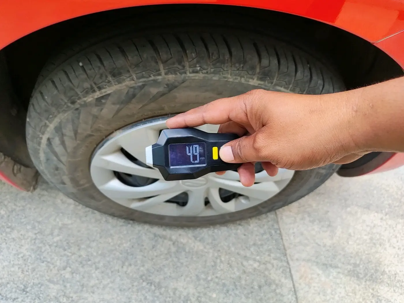 2022 Maruti Swift VXI AMT, Petrol, Automatic, 22,164 km, tyre